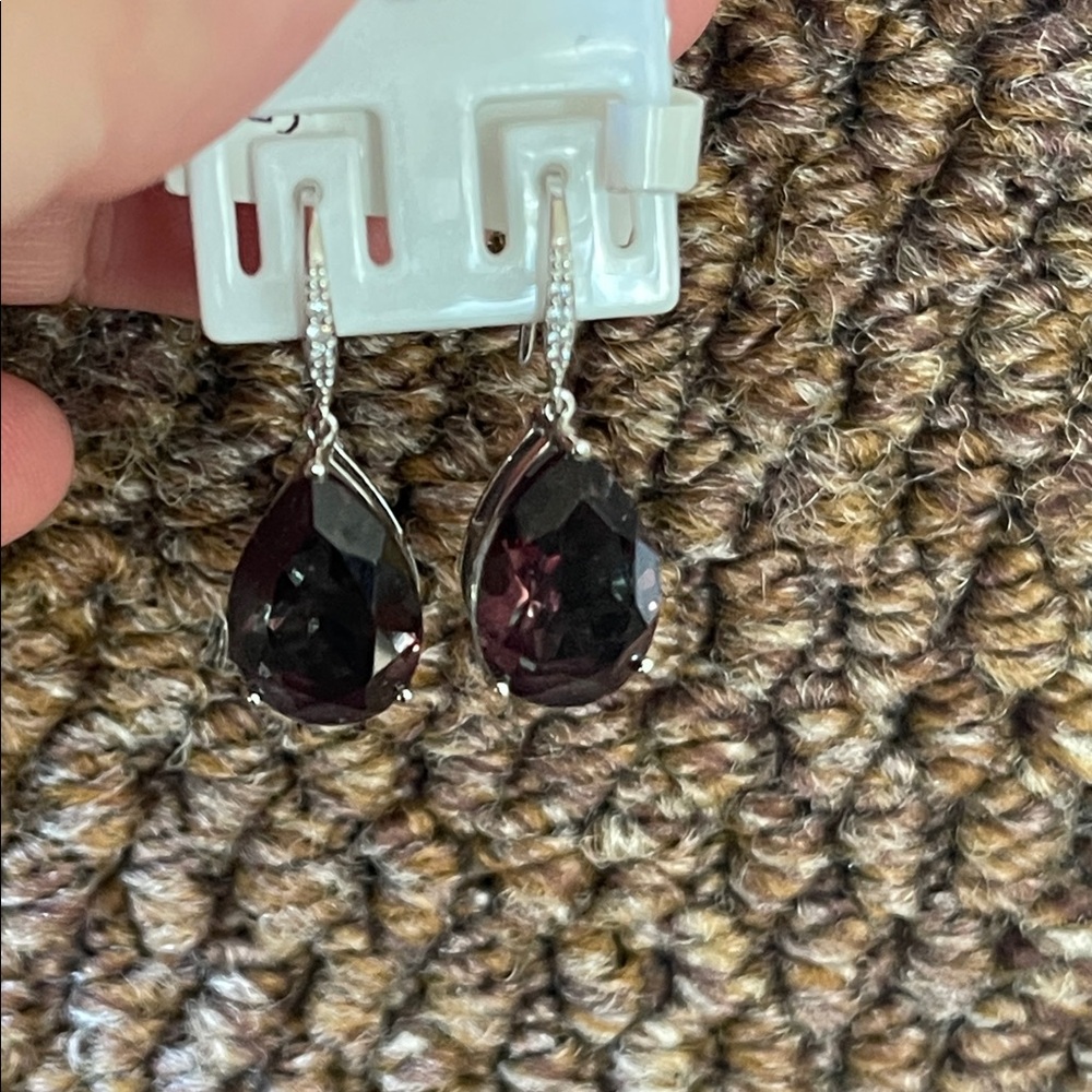 Elegant Natural Green Topaz Teardrop Dangling Earrings in 925 Sterling Silver - Picture 6 of 11
